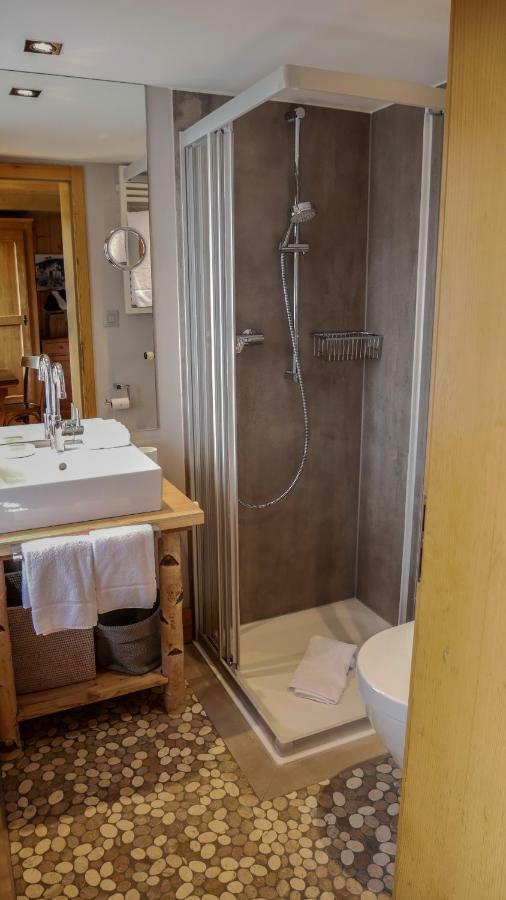 Hotel Le Grand Chalet Favre Сен-Люк Экстерьер фото